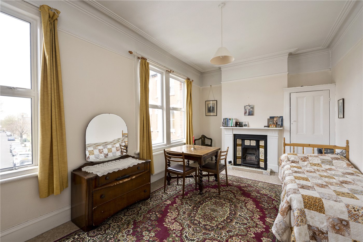 Rollscourt Avenue, London, SE24